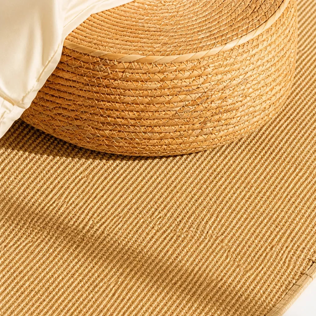 Woven Cat-Ear Pet Bed for Cats and Small Dogs